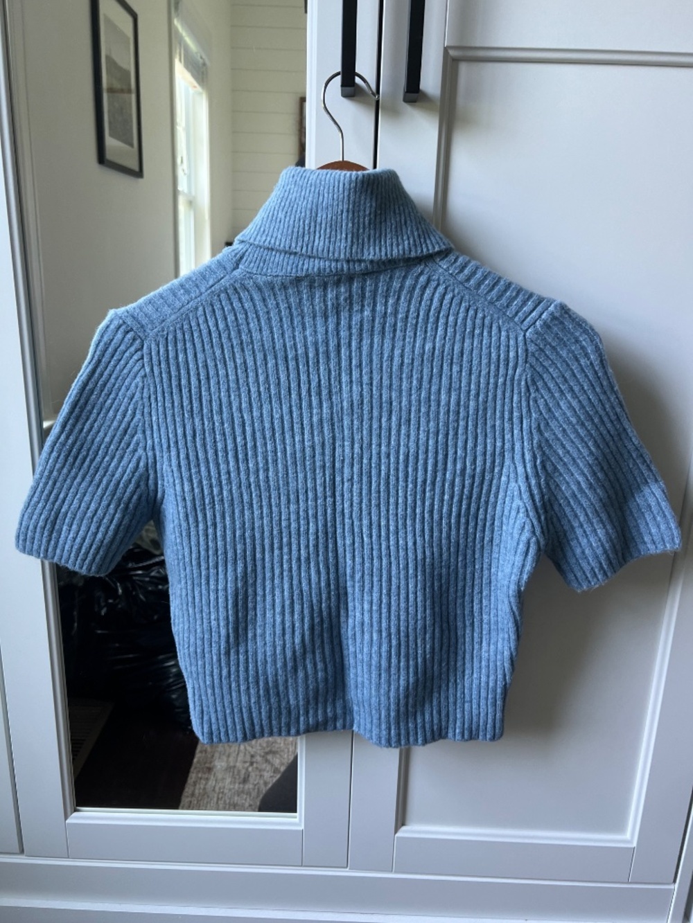 Zara Sweater - Picture 2 of 2